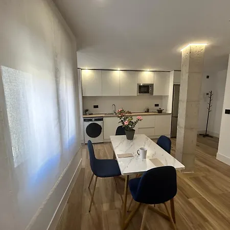 Apartamento Juan Robledo En Centro Ciudad *